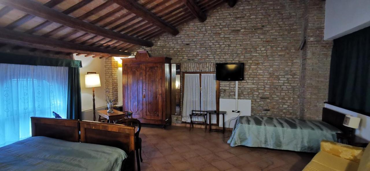 Agriturismo-R&B Corte Dei Gioghi فيرّارا المظهر الخارجي الصورة